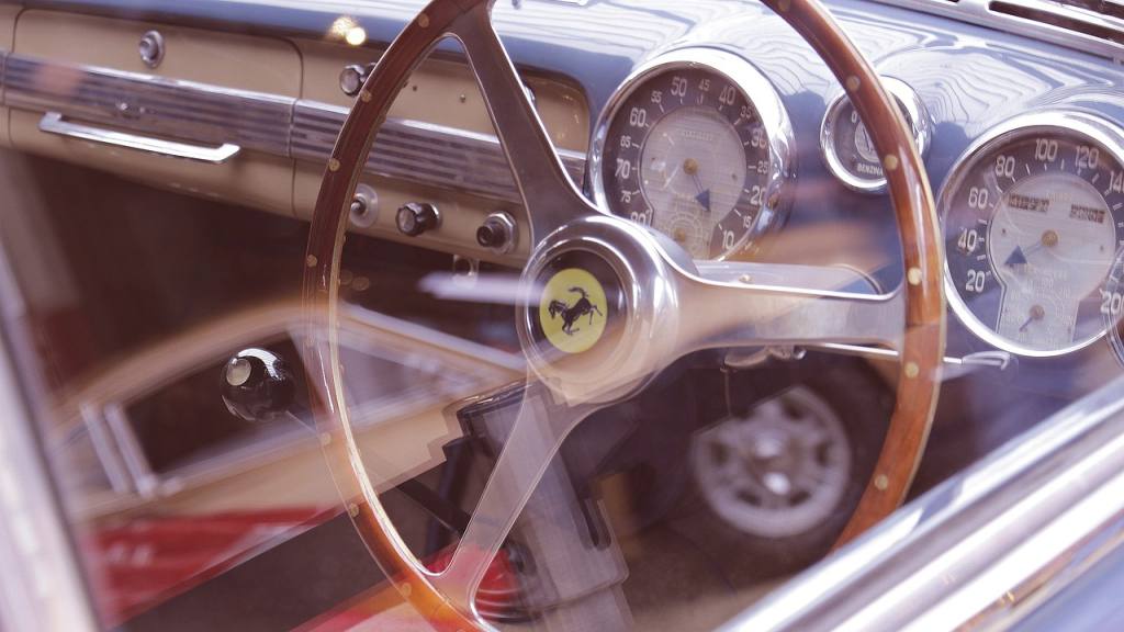 viejo contador de tiempo, ferrari, auto, Pixabay