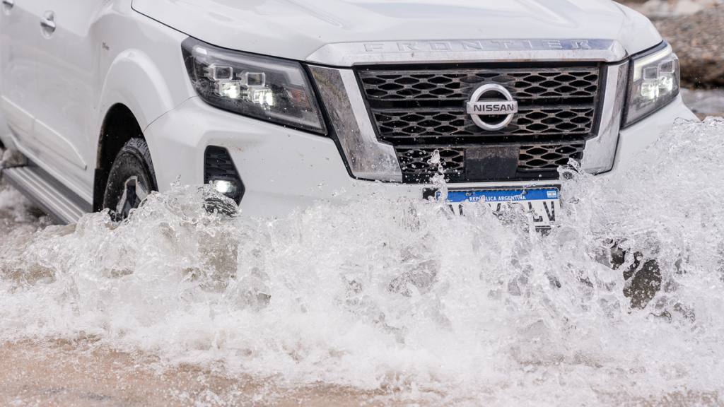 Travesía Nissan, Nissan