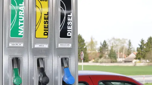 combustible, repostaje, gasolinera ,Pixabay