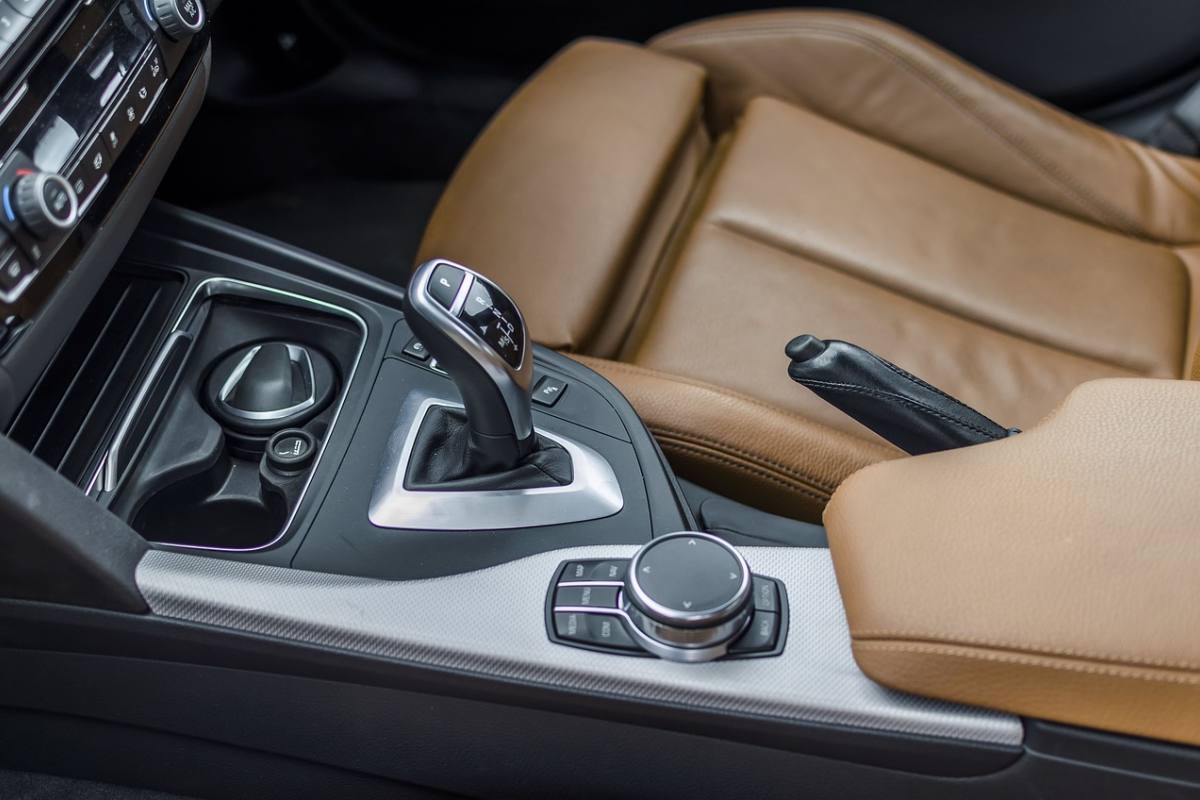 la palanca de cambios, transmisión automática, bmw330i ,Pixabay