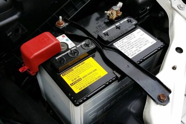 Consejos esenciales para el mantenimiento y cuidado de la batería de tu auto