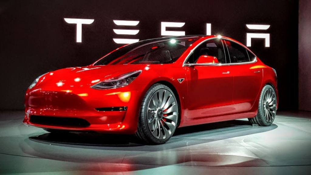 Tesla Model S, Tesla