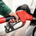 Aumento histórico en los precios de combustibles: ¿Cuánto costará llenar el tanque a partir de este jueves?
