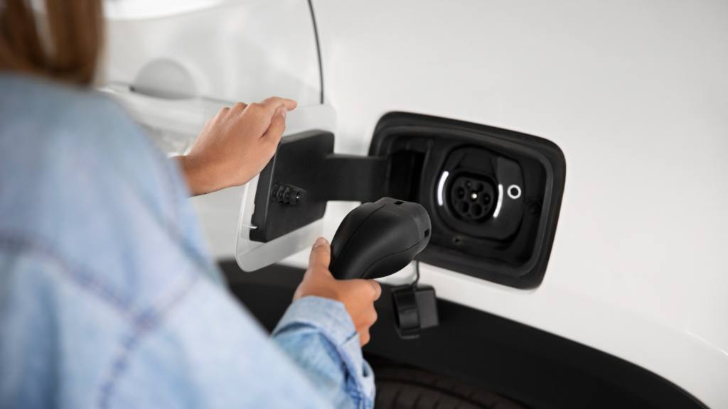 Auto eléctrico, freepik.es