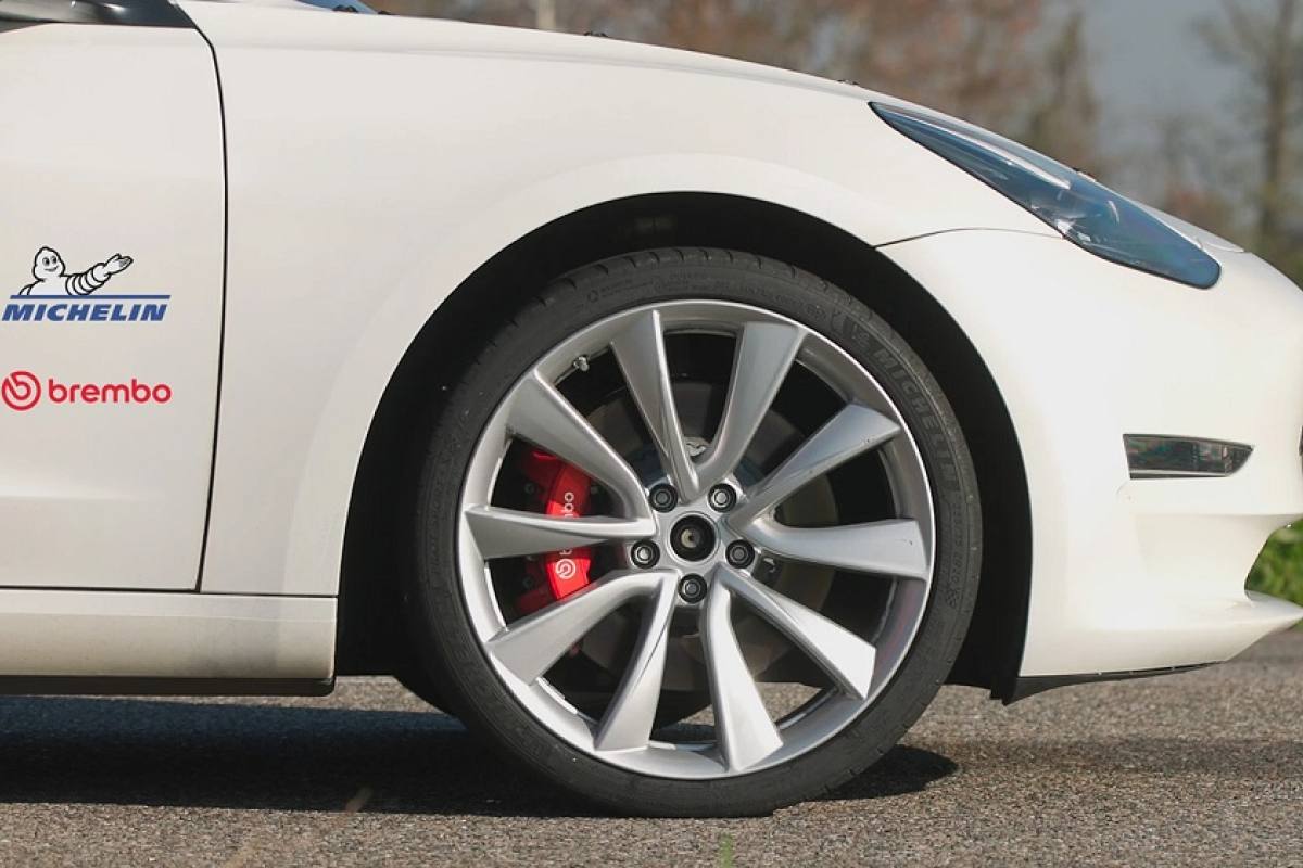 Michelin y Brembo ,Autocosmos