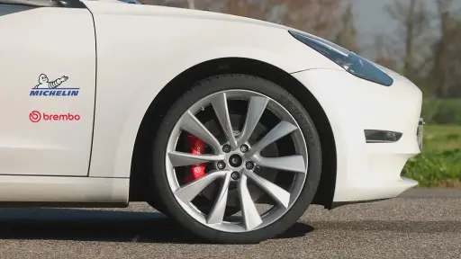 Michelin y Brembo ,Autocosmos