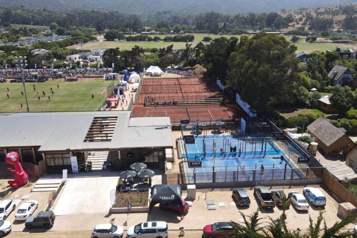 Complejo Deportivo de Cachagua ,Kia