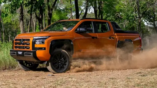 Mitsubishi L200 ,Autocosmos