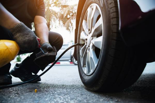Cómo preparar los  neumáticos para un viaje en carretera