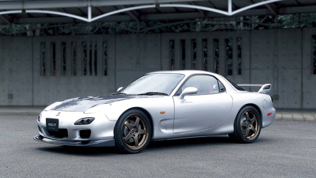 RX-7, Internet