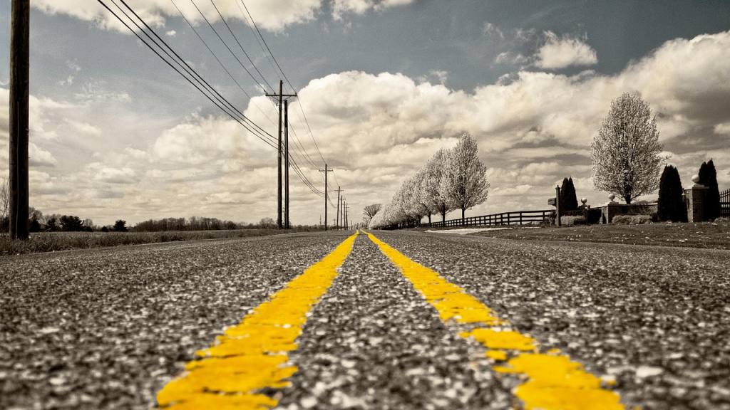 la carretera, pavimento, señalización vial, Pixabay
