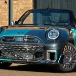 MINI lanza el exclusivo MINI.01, un descapotable personalizado con más de 50 detalles únicos y una pintura bicolor nunca antes vista.