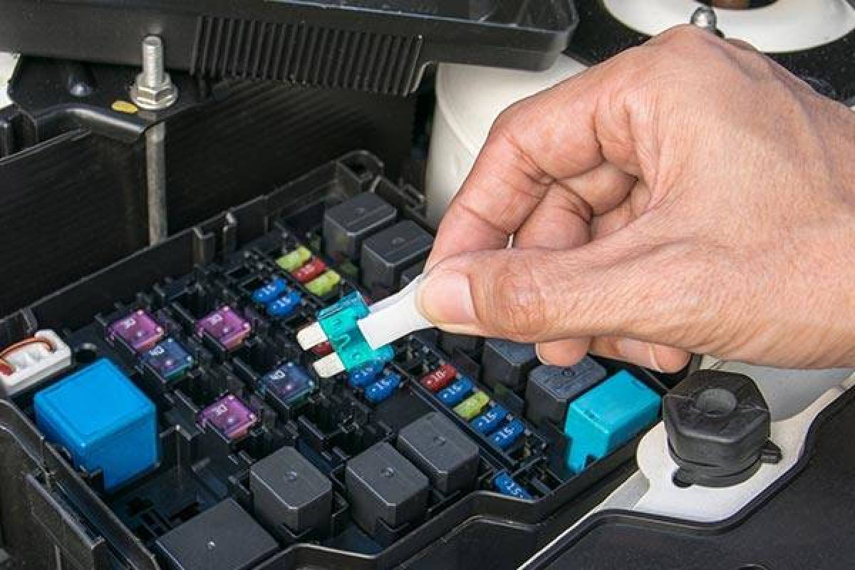 Fusible ,autoserviciomitsubishi.com