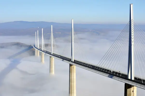 Viaducto de Millau ,arquitecturaviva.com