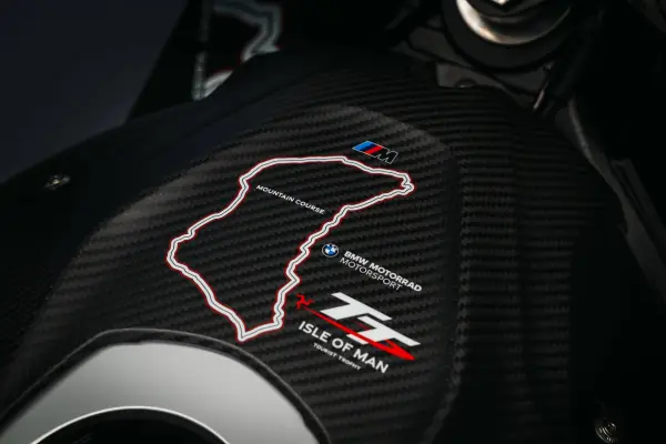 BMW M 1000 RR Edición Limitada Isle of Man TT ,Prensa