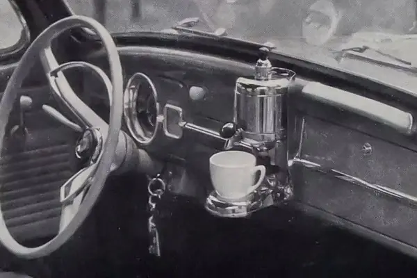 Cafetera del Volkswagen Beetle de 1959 ,instagram @thishowthingswork