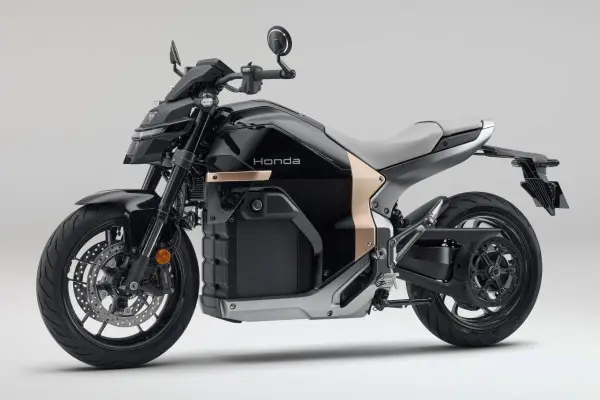 Honda WN7 ,Prensa