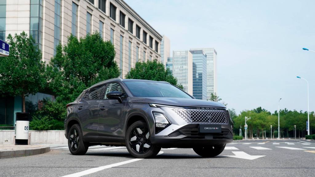 OMODA C5 SHS, Prensa