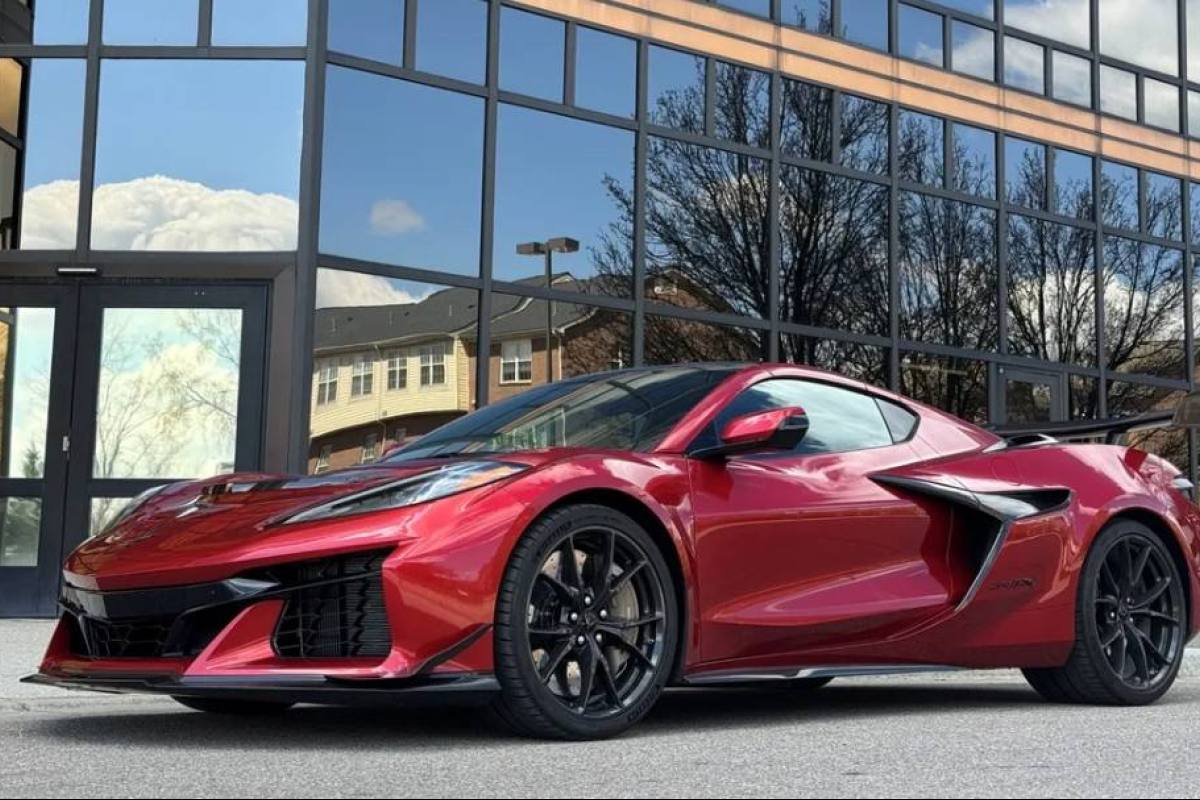  2026 Chevrolet Corvette ZR1 ,wardsauto.com