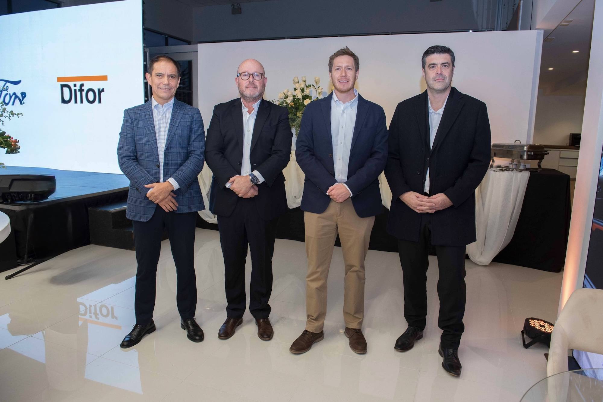Nuevas aperturas Ford - Prensa
