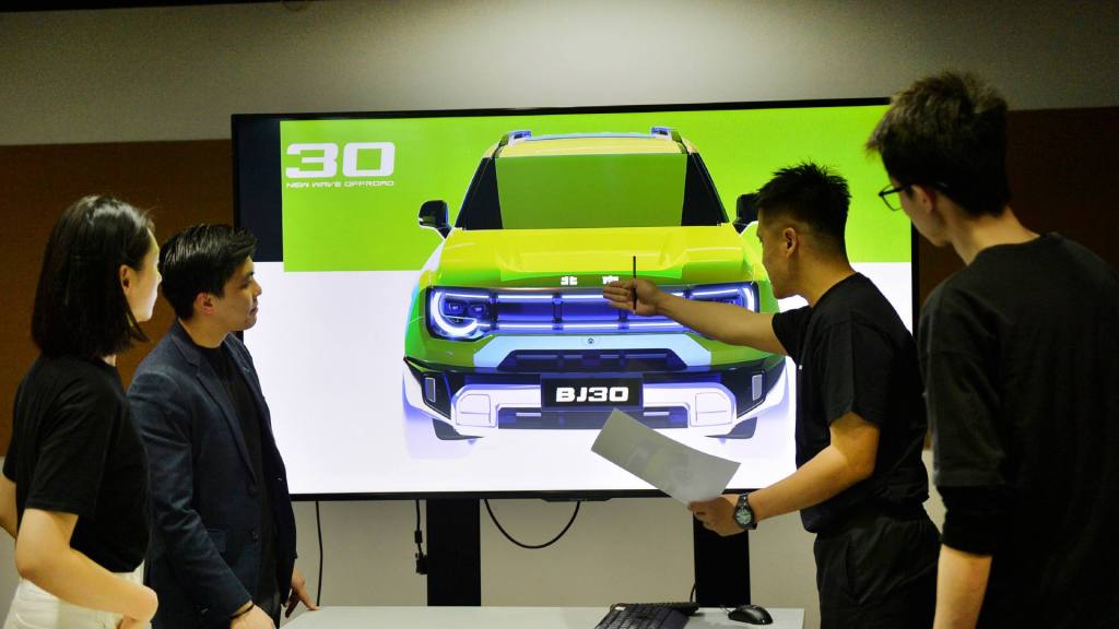 Equipo diseño BAIC 2, Prensa