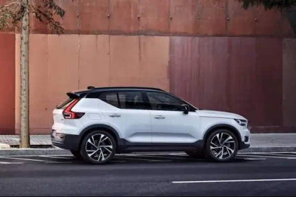 XC40 T5 Hybrid R-Design ,Internet