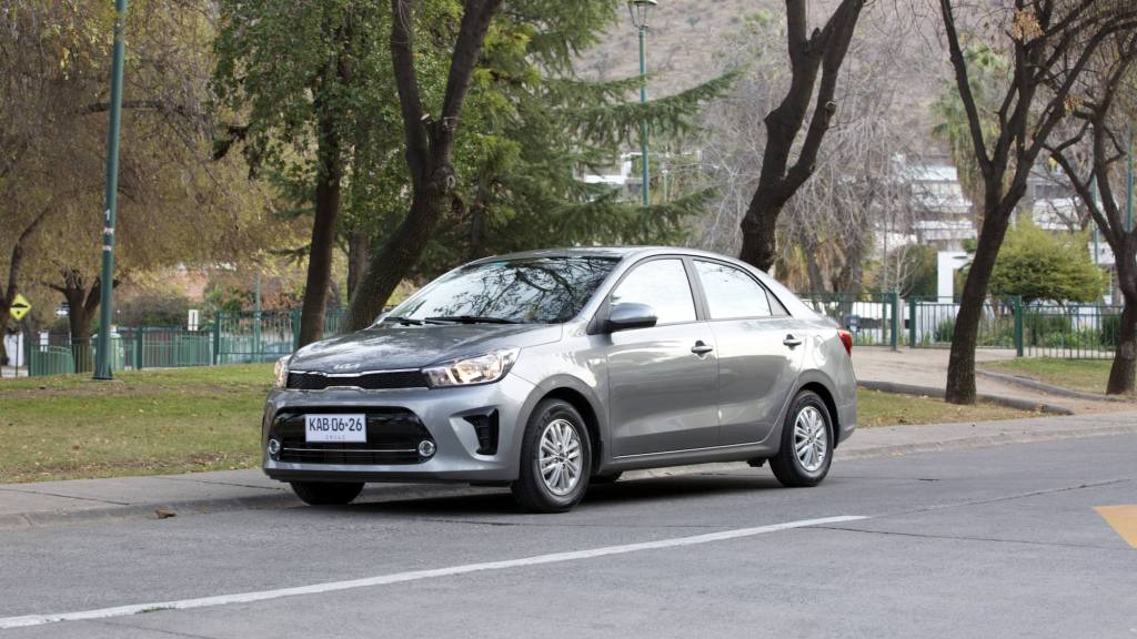 Kia Soluto AT, Prensa