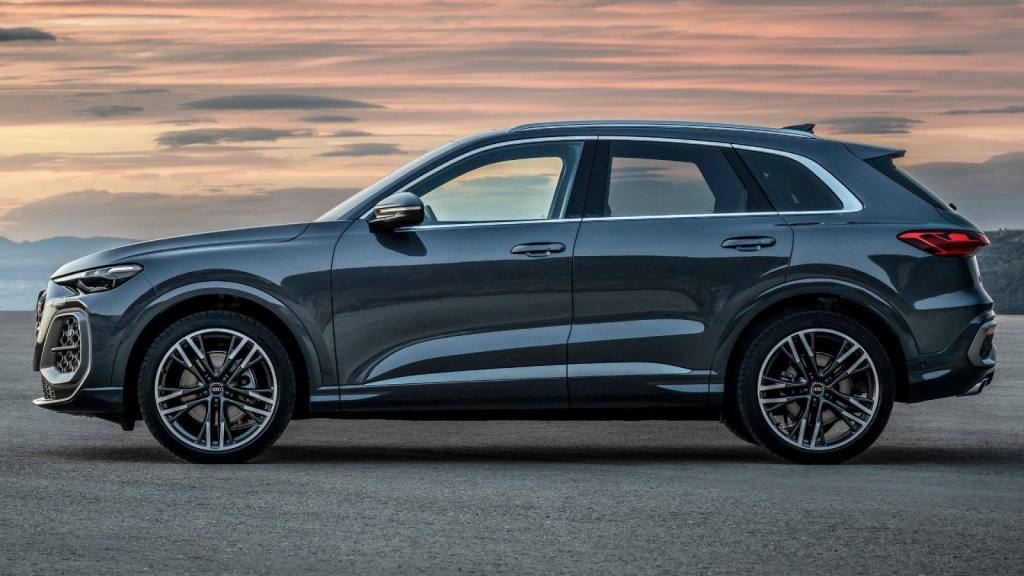Audi Q5 2025, AUDI