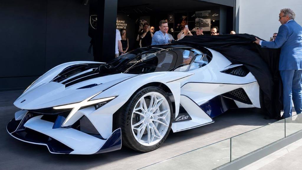 Apollo Evo ‘Caribbean Dragon’, Internet