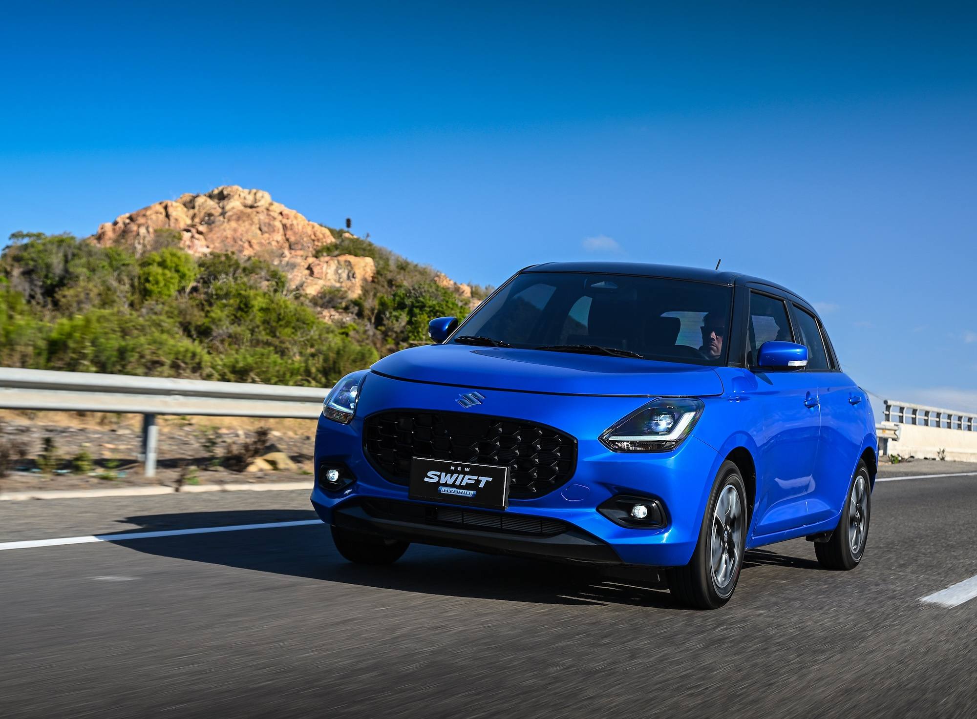 Suzuki Swift Hybrid - Prensa