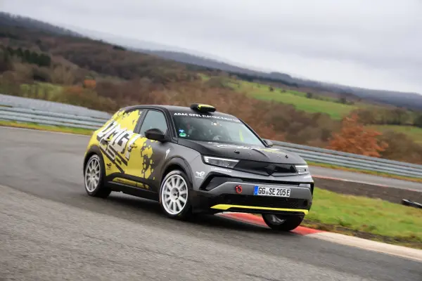 Opel Mokka GSE Rally ,Prensa