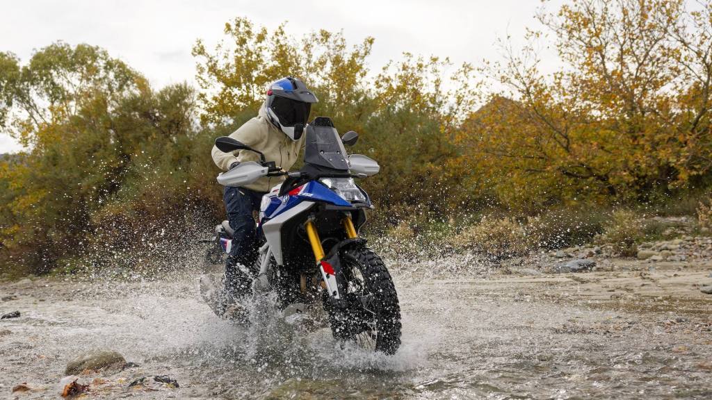 BMW F 450 GS, Prensa