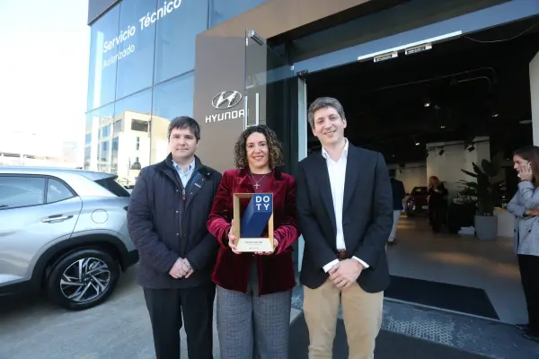 Entrega premio DOTY Sucursal Saint Germain - Prensa