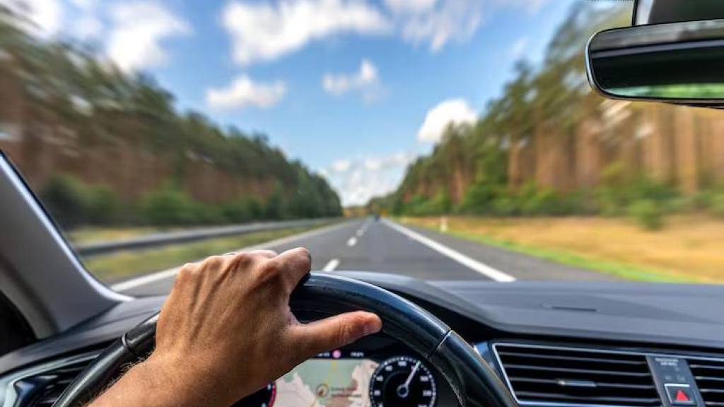 Conducción en carretera, Prensa