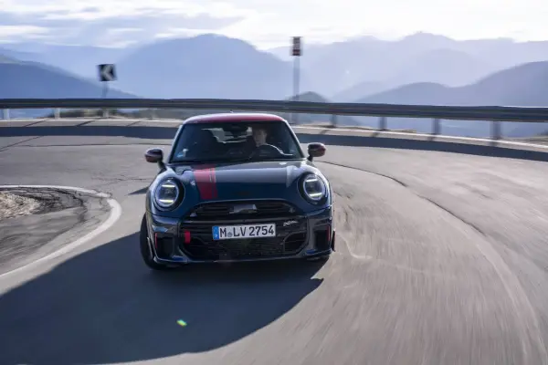 Mini JCW 3 Puertas ,Prensa