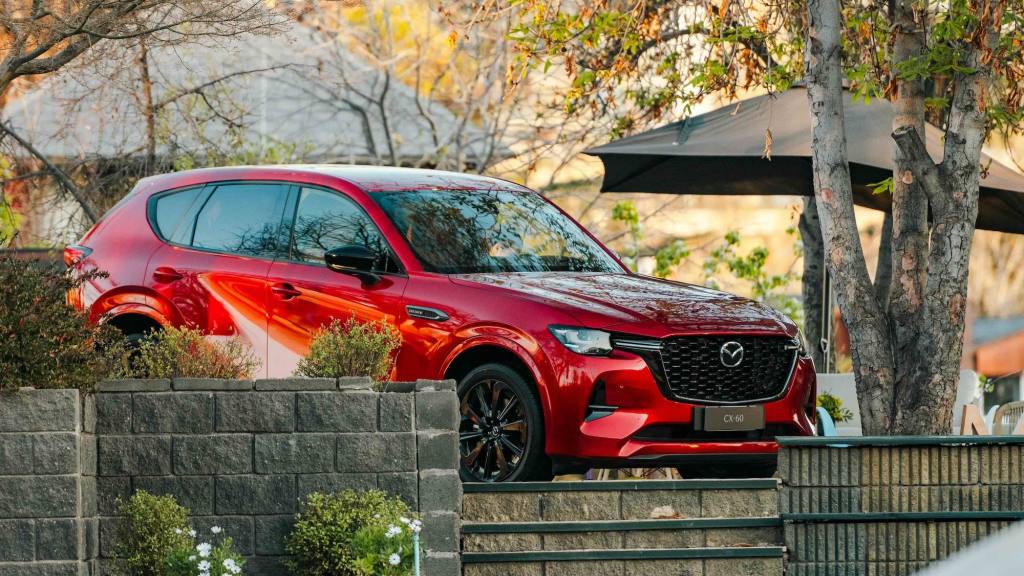 Mazda, Prensa