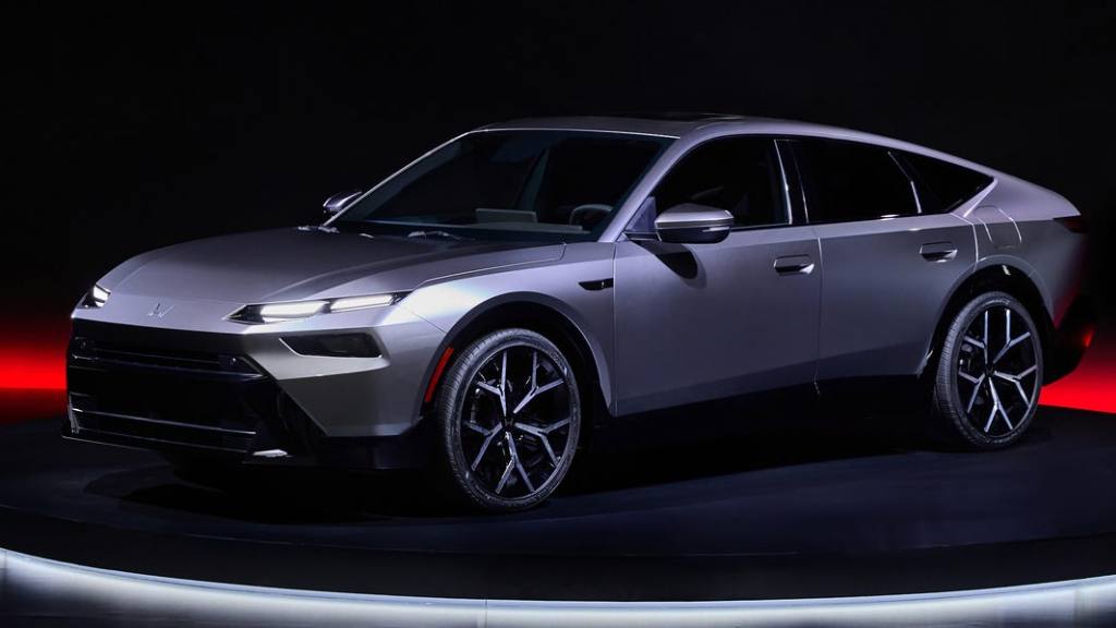 Honda evalúa un nuevo SUV Accord para atraer a los amantes de las wagons tras el cambio del Outback a SUV., hips.hearstapps.com
