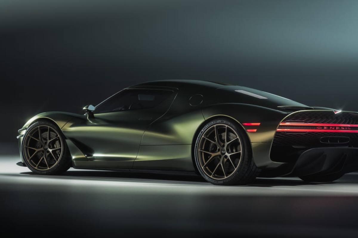 El Genesis Magma GT ruge en una subida italiana y apunta a producción en 2030 con un posible V-8 biturbo ,hips.hearstapps.com