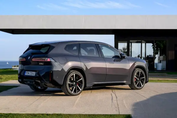 BMW iX3 suma 100.000 pedidos en Europa y acapara uno de cada tres eléctricos ,electrek.co