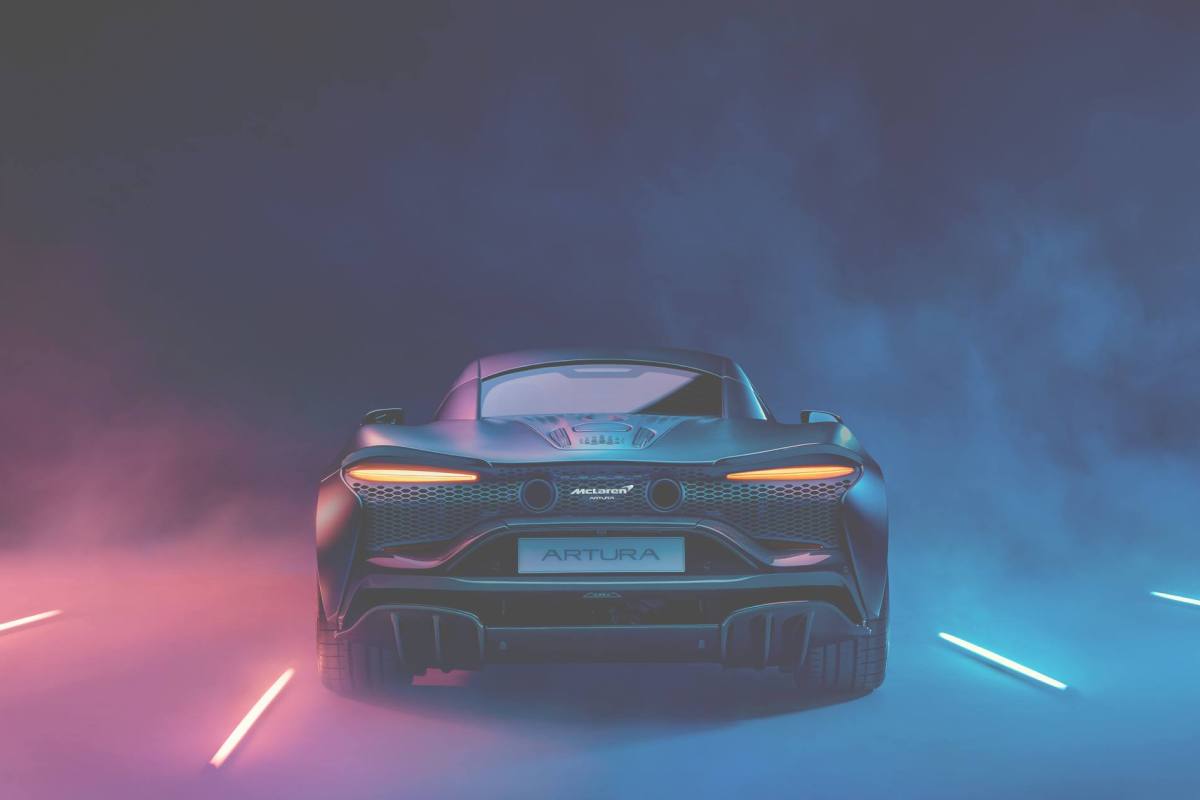 McLaren Artura ,mclaren.com