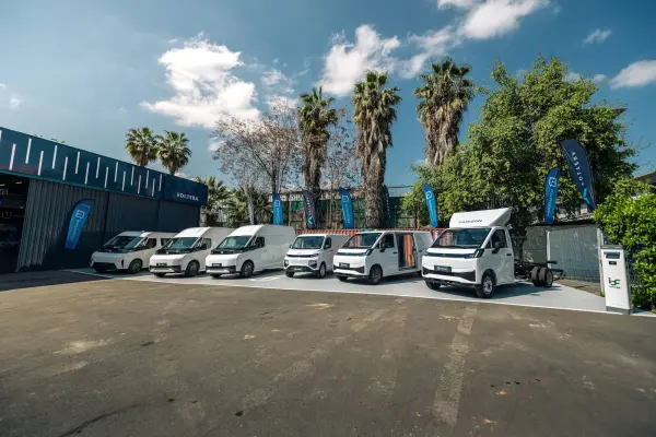 FARIZON lanza en Chile cinco vehículos comerciales 100% eléctricos y se convierte en la marca con la oferta más amplia del segmento