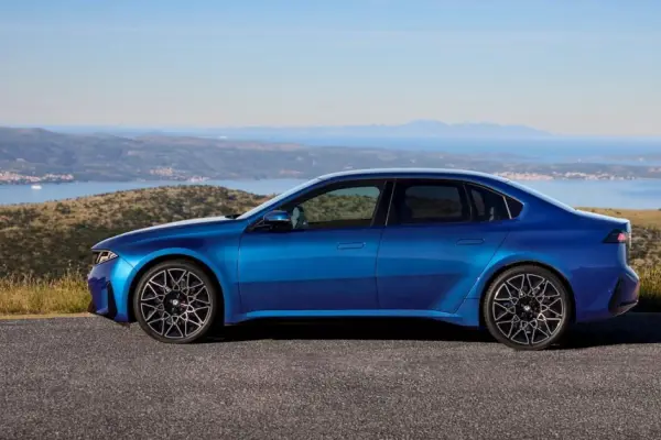 BMW i3 2027: hasta 468 millas de autonomía y un precio que no es para todos ,electrek.co