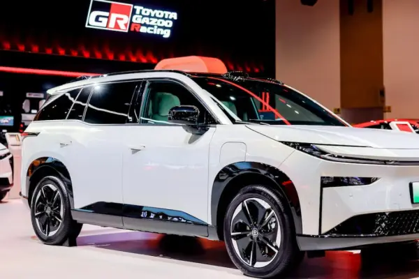 Toyota fabricará en China su primer eléctrico de autonomía extendida en 2027 ,electrek.co