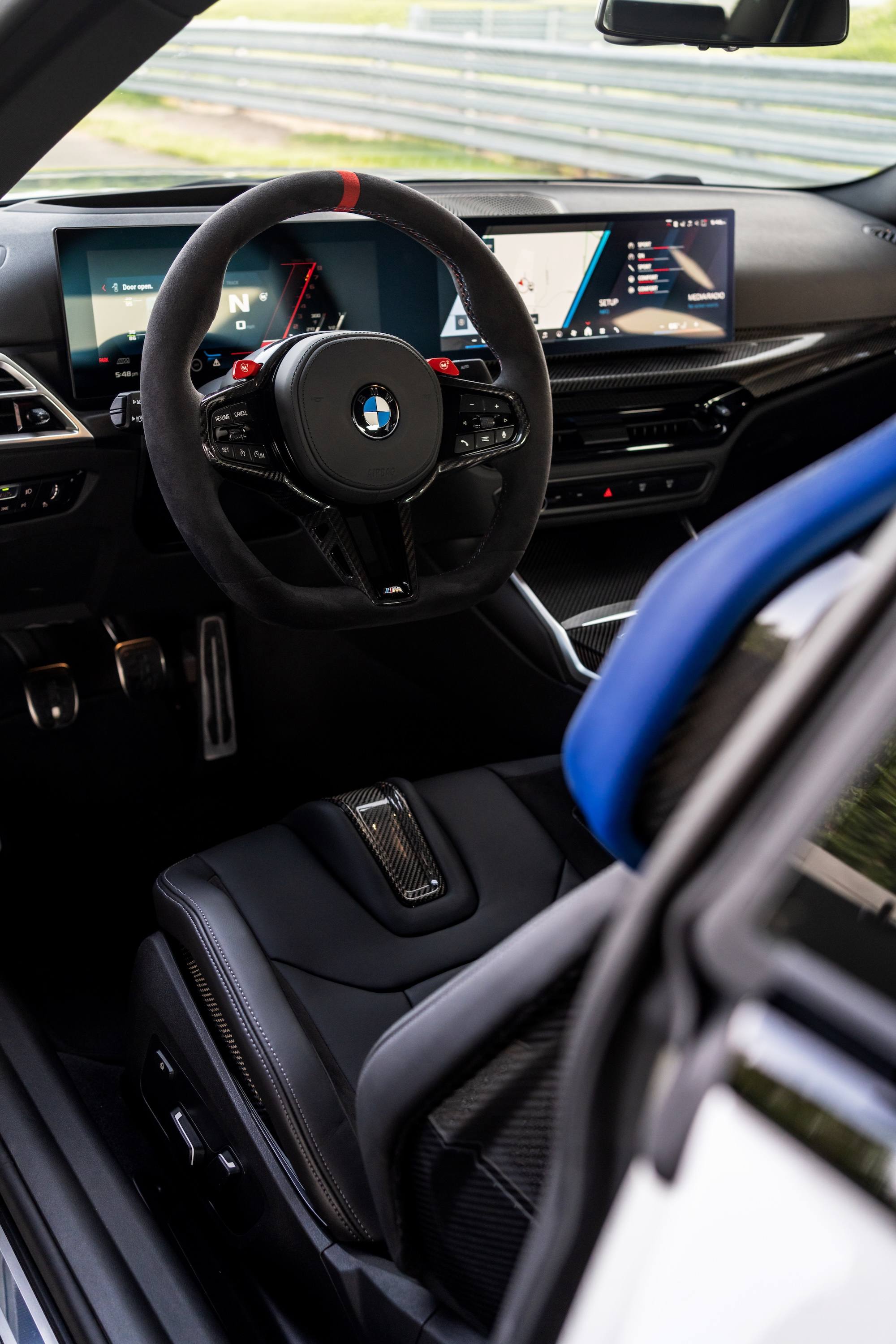 Interior BMW M2 Turbo Design Edition 2027 - Prensa