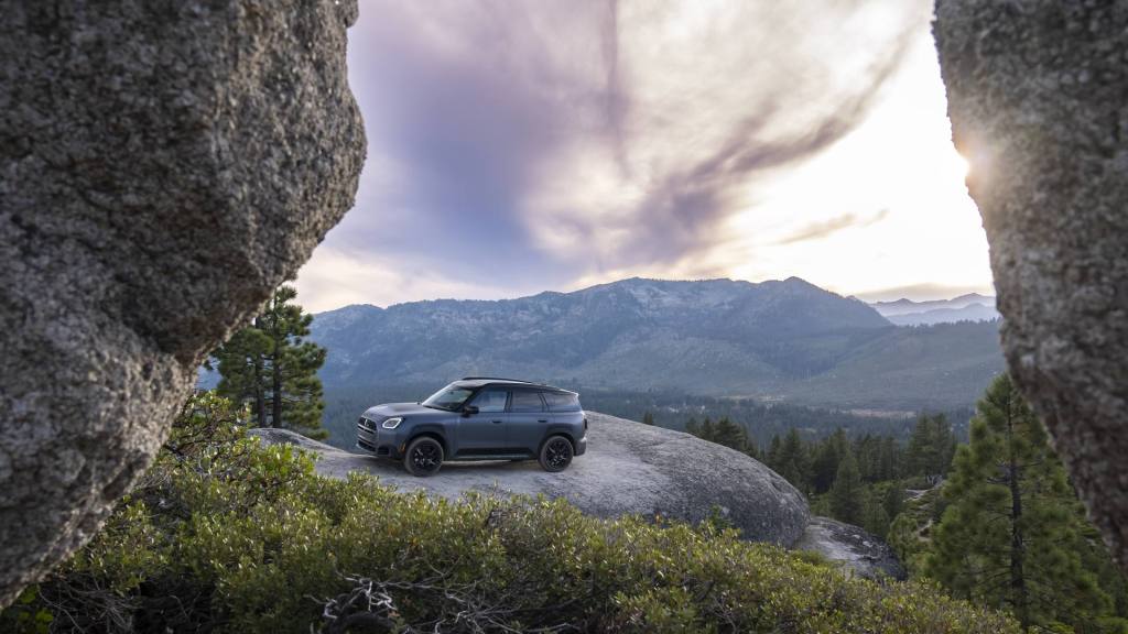 MINI Countryman, Prensa