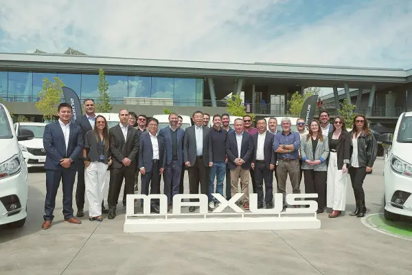 Maxus ,Prensa