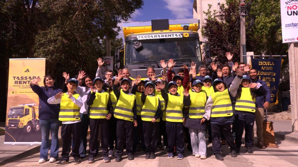 olvo Trucks junto a Tassara Rental desarrolla una nueva edición del programa “Para Mira y Saluda”, Prensa