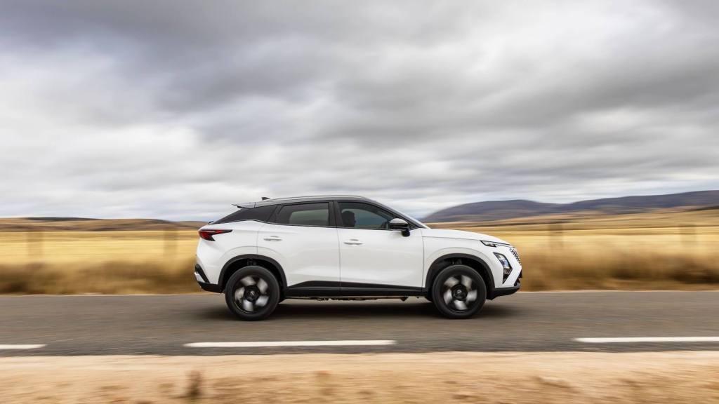 OMODA C5 SHS-H, Prensa