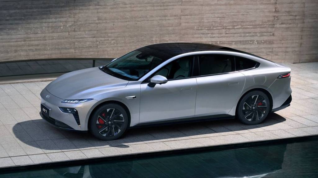 Dongfeng 007, Prensa